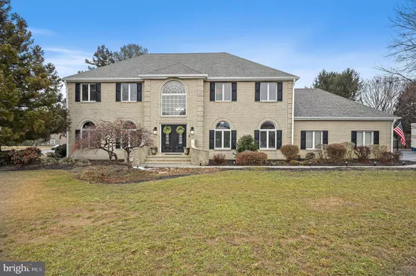 2 WATERWHEEL CIR, Dover, DE 19901