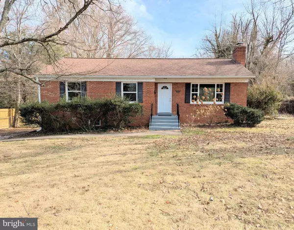 3808 ESTEL RD, Fairfax, VA 22031