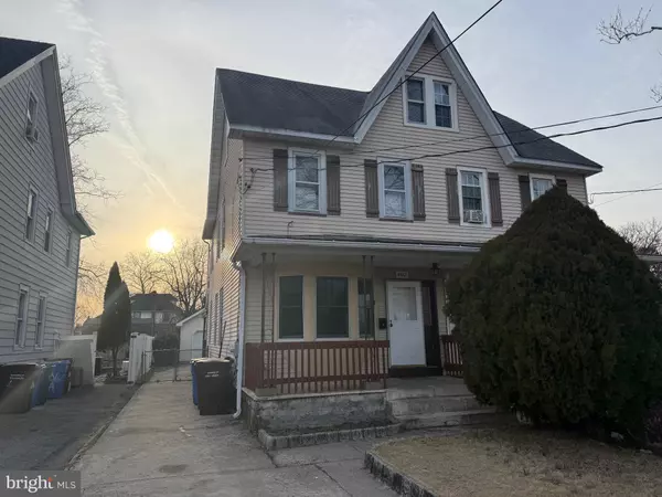 402 DELAWARE AVE, Riverside, NJ 08075