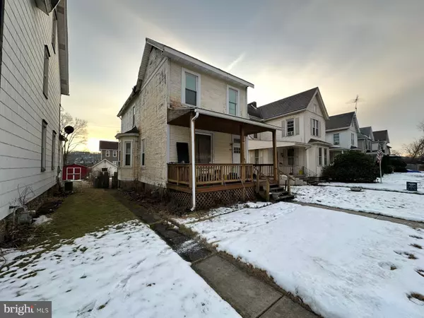 Sewickley, PA 15143,1514 RAILROAD AVE
