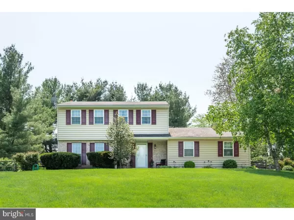 714 SUMMIT CIR, Harleysville, PA 19438