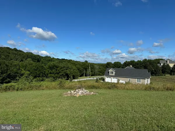 Fogelsville, PA 18051,2549 BOGER STADT RD