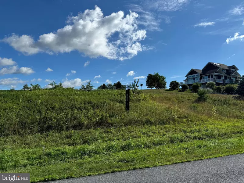2549 BOGER STADT RD, Fogelsville, PA 18051