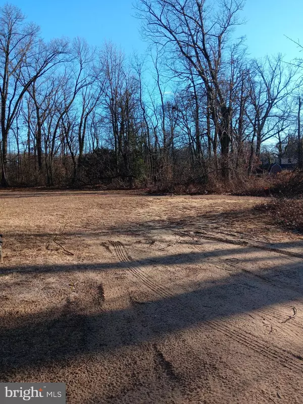 Cinnaminson, NJ 08077,801 S READ AVE