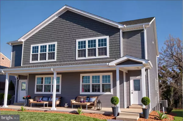 126 STRASBURG RD W, Front Royal, VA 22630