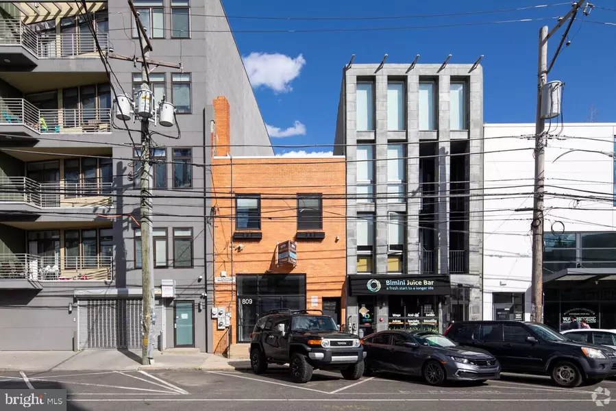 809 N 2ND ST, Philadelphia, PA 19123