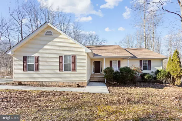 Reva, VA 22735,4049 CABIN RD
