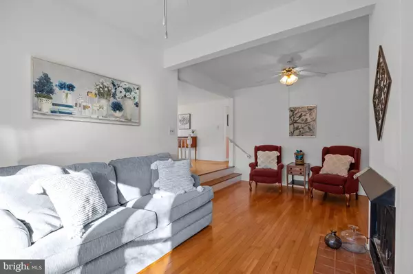 Yardley, PA 19067,18 LAWNDALE DR