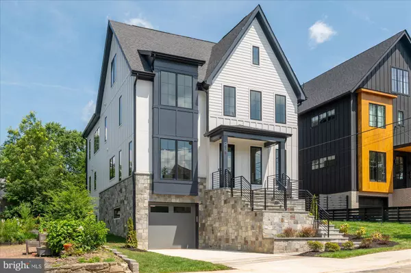 Arlington, VA 22201,2615 3RD ST N