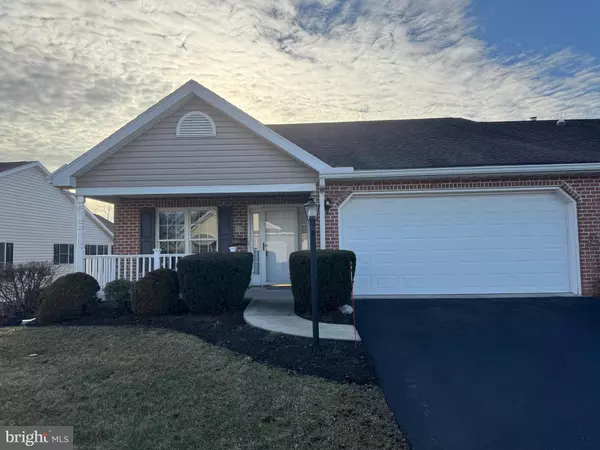 27 CREEK BANK DR, Mechanicsburg, PA 17050