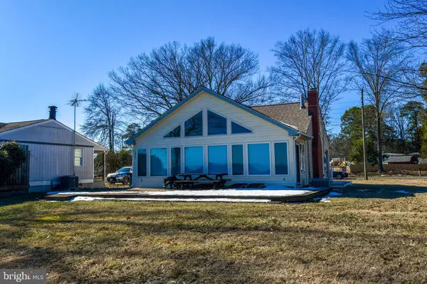 Colonial Beach, VA 22443,254 SHORE DR