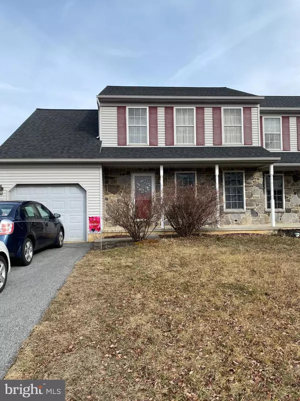 3478 GREEN LEAF DR, Mount Joy, PA 17552