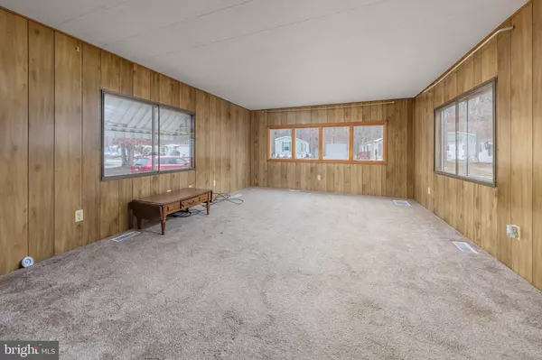 Vineland, NJ 08360,124 CHALET LANE