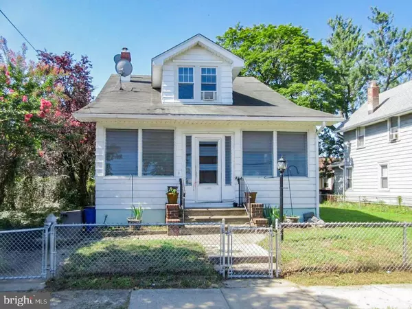 814 SOMERSET ST, Gloucester City, NJ 08030