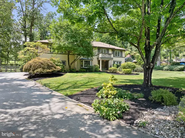 Wayne, PA 19087,802 MAPLE GLEN LN