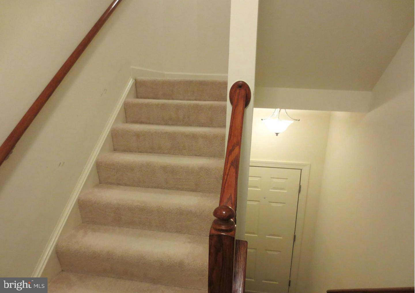 Alexandria, VA 22312,5722 CALLCOTT WAY #B