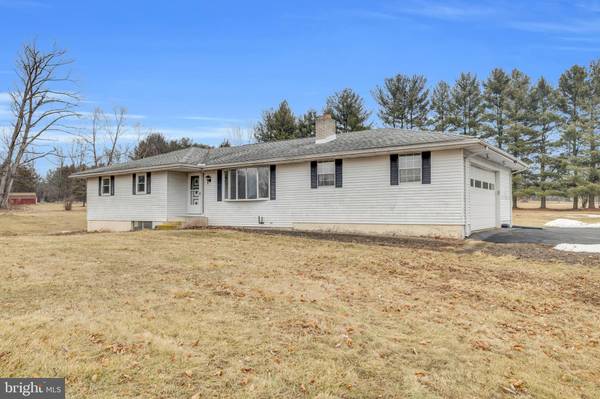 Pennsburg, PA 18073,2444 GRAMM RD