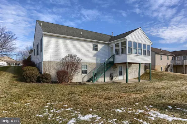 Myerstown, PA 17067,12 GREENBRIAR DR