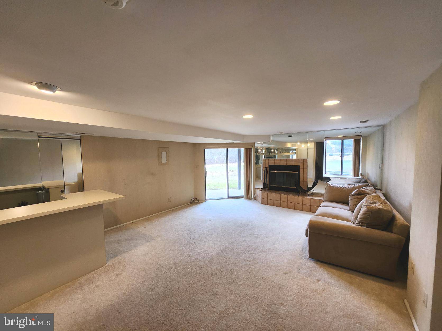 Mount Laurel, NJ 08054,604 AUGUSTA CIR
