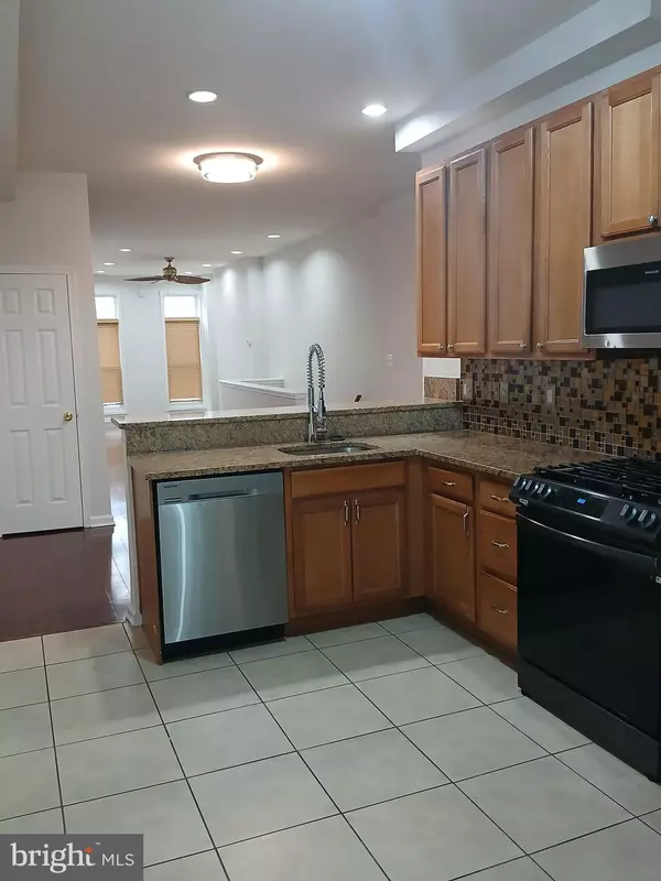 Baltimore, MD 21213,1523 N BOND ST