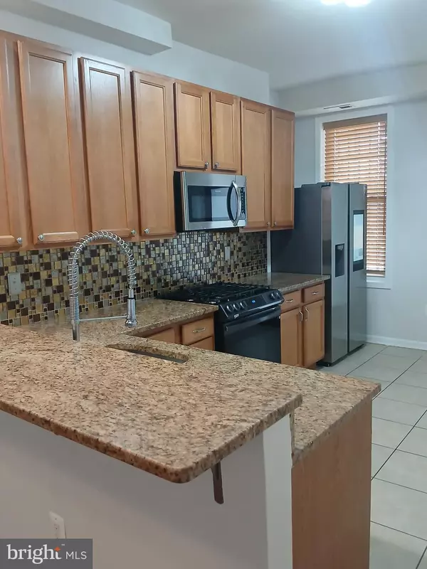 Baltimore, MD 21213,1523 N BOND ST