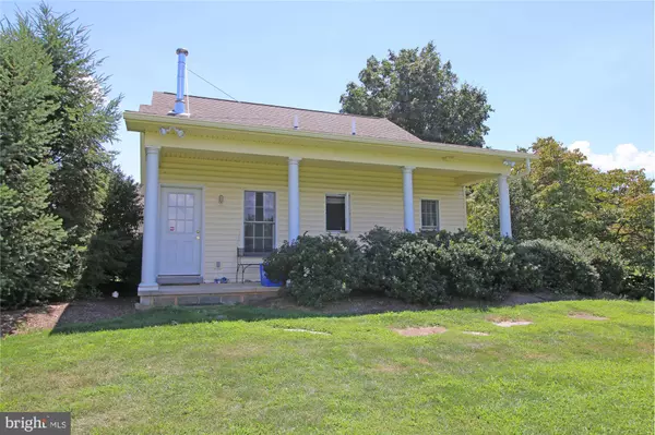 141 S GRANTHAM RD #REAR COTTAGE, Dillsburg, PA 17019