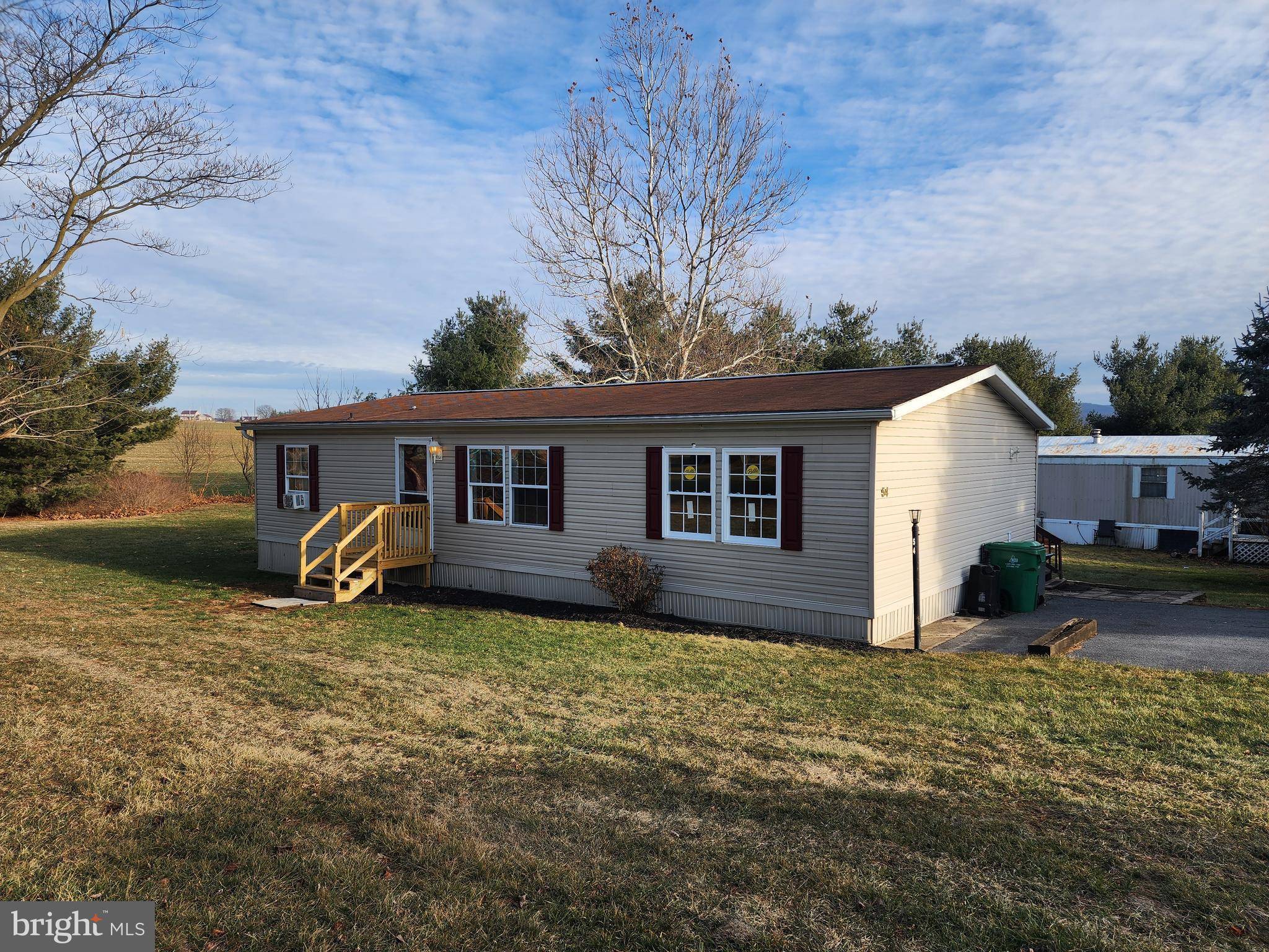 Shippensburg, PA 17257,54 LENWOOD PARK #54