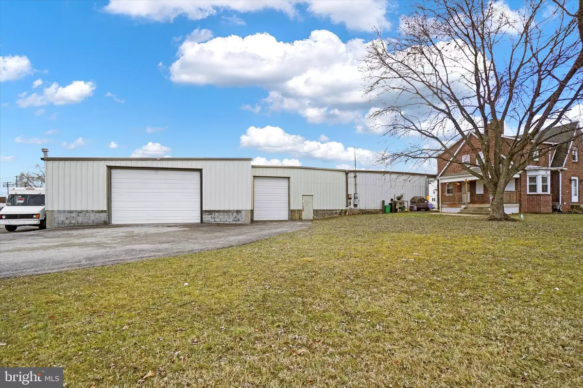 York, PA 17404,20 E ELEVENTH AVE