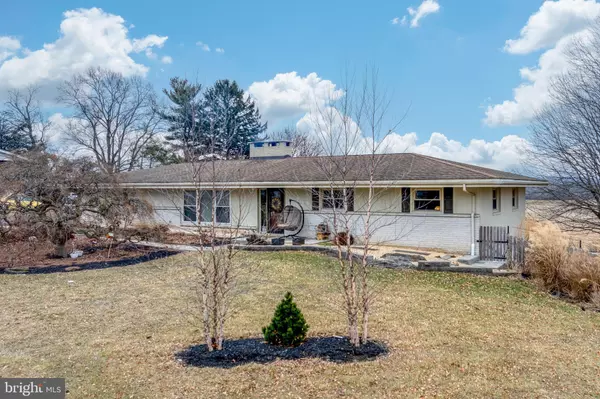 2524 BACHMANTOWN RD, Ronks, PA 17572