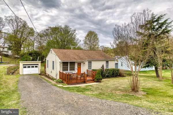 3565 MAPLE ST,  Dumfries,  VA 22026
