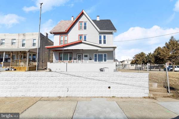 26 W DELAWARE AVE, Marcus Hook, PA 19061