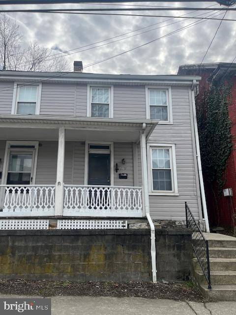 139 N N CHURCH STREET, Waynesboro, PA 17268