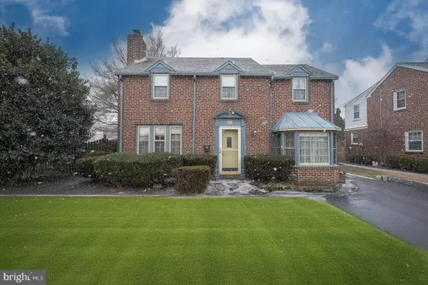 12 MULBERRY LN,  Newtown Square,  PA 19073