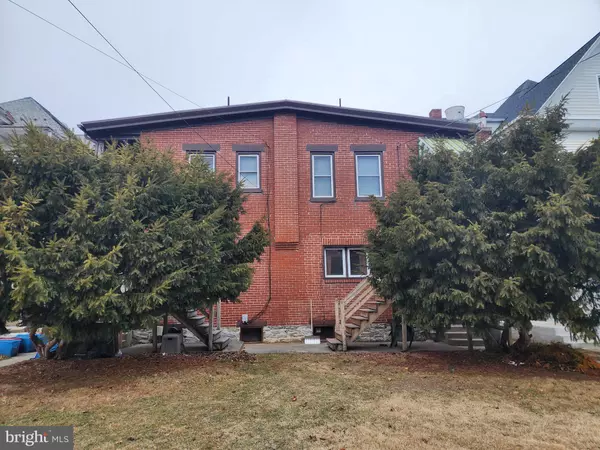 Palmyra, PA 17078,226-228 E MAIN ST