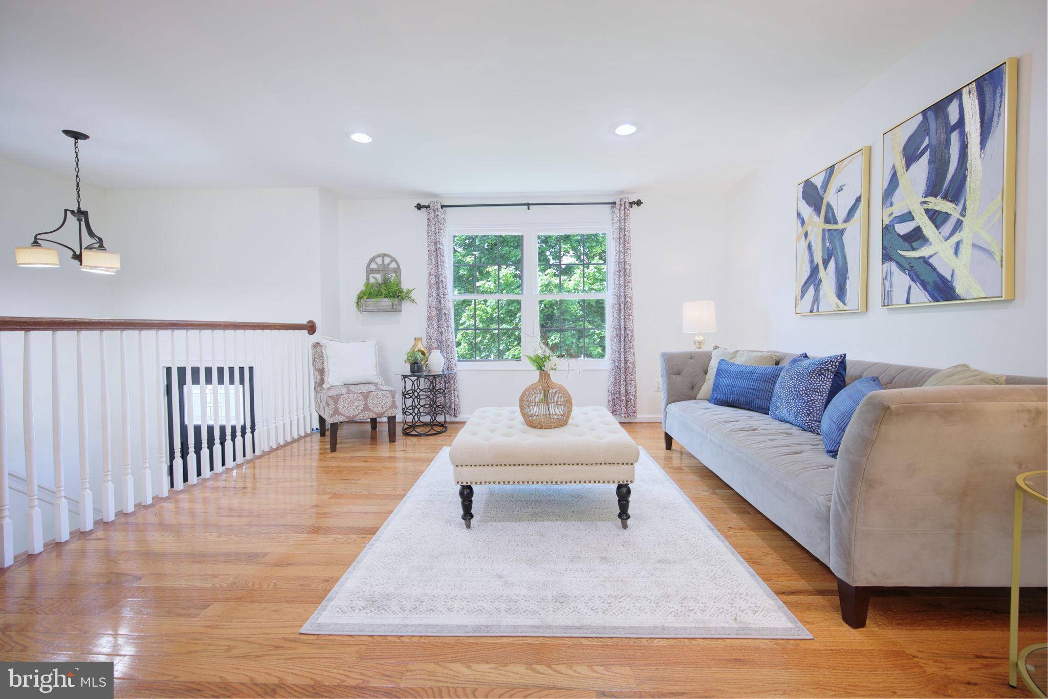 Annandale, VA 22003,6406 HOLYOKE DR