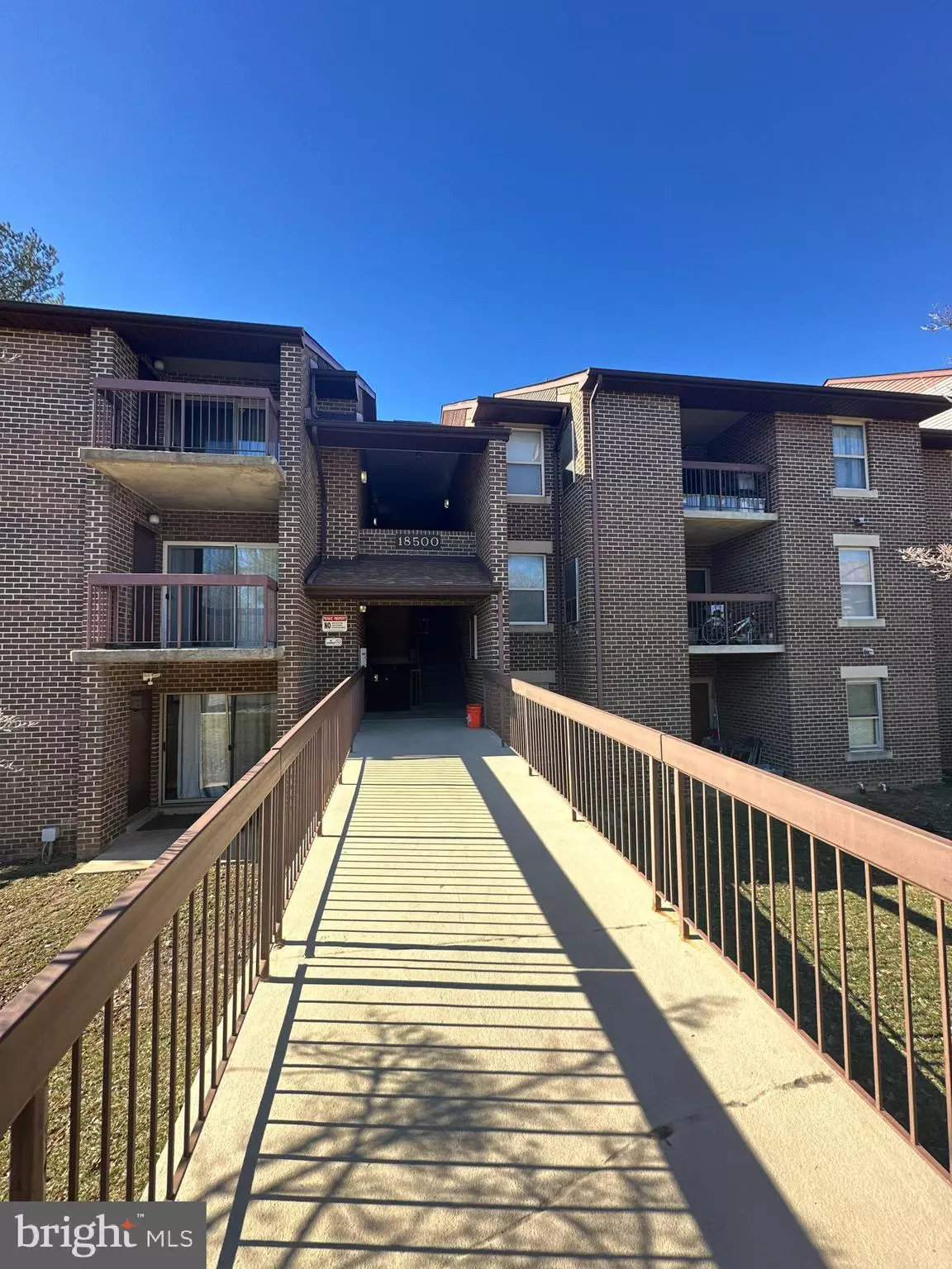 Gaithersburg, MD 20879,18500 SWEET AUTUMN DR #18500