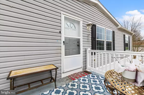 Lancaster, PA 17603,101 FAWN MEADOW CT