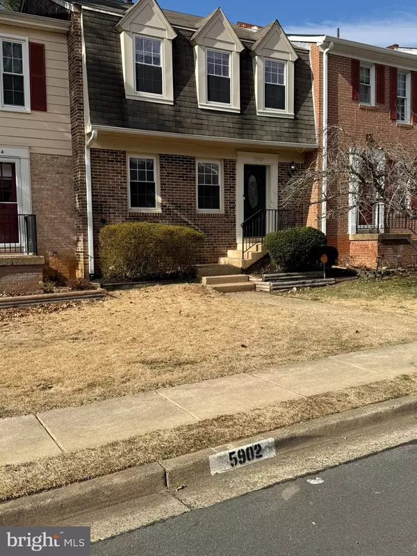 Burke, VA 22015,5902 KARA PL