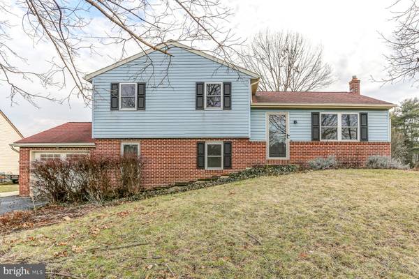 552 CHURCH ST, Mount Joy, PA 17552