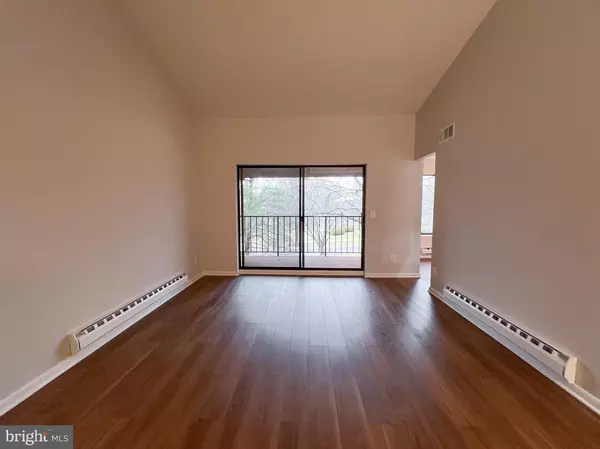 Silver Spring, MD 20906,15201 ELKRIDGE WAY #3J