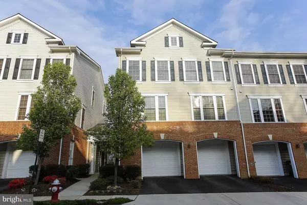 7130 HUNTLEY CREEK PL, Alexandria, VA 22306