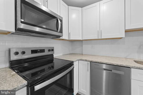 Philadelphia, PA 19104,917 N 43RD ST