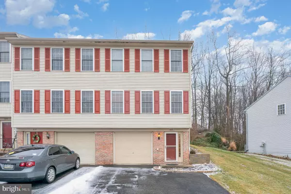 635 ROCKWOOD DR,  Elizabethtown,  PA 17022