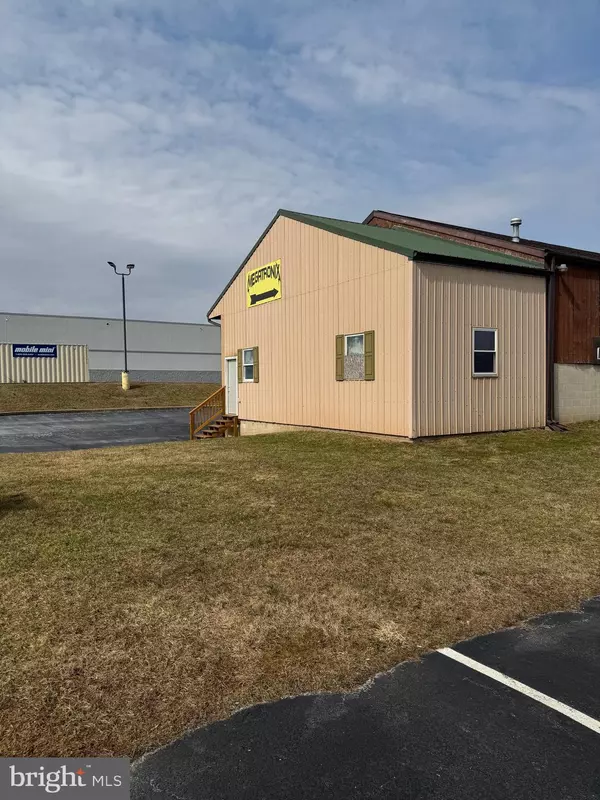 Manchester, PA 17345,60 GLEN DR