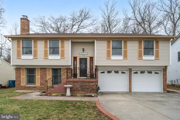 7604 FALLSWOOD WAY, Lorton, VA 22079