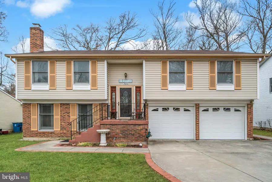 7604 FALLSWOOD WAY, Lorton, VA 22079