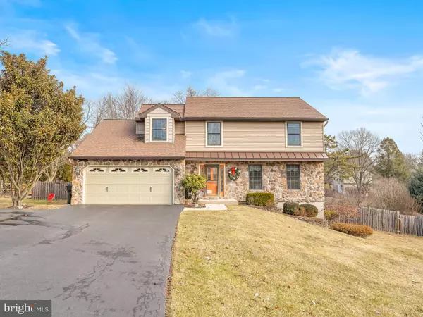 1336 WESTMINSTER DR, Downingtown, PA 19335