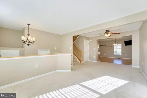 Round Hill, VA 20141,35904 CLOVER TER