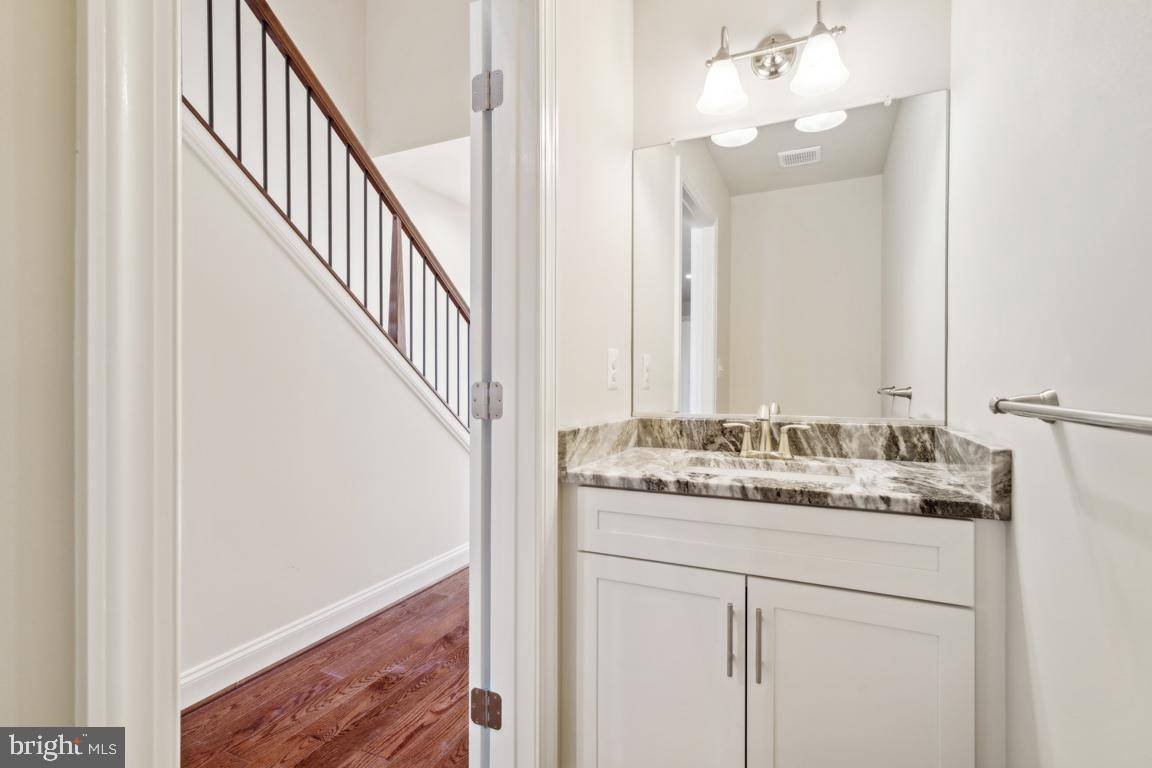 Sykesville, MD 21784,1716 BOTANICAL CT #24