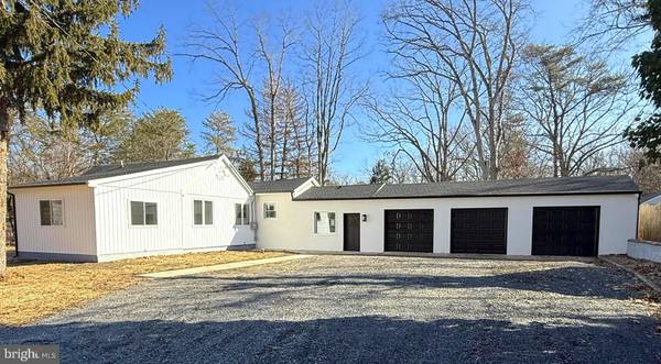 12 CRAMER RD, Tabernacle, NJ 08088